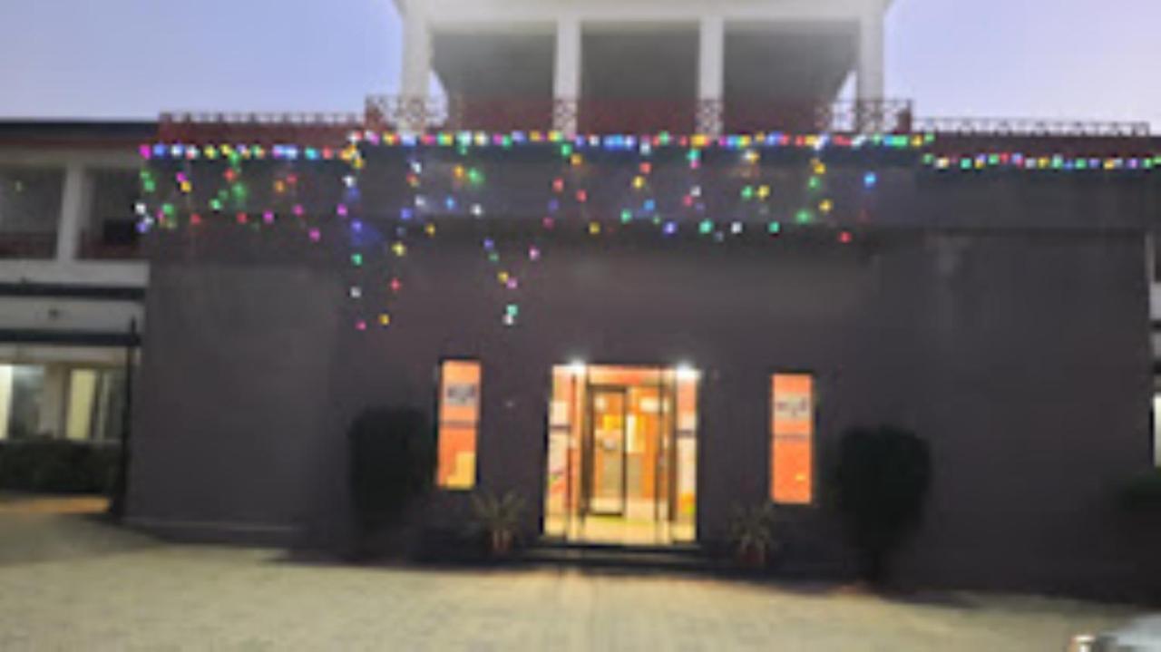 Mp Tourist Bunglow , Chitrakoot Hotel Sitapur Muafi Bagian luar foto